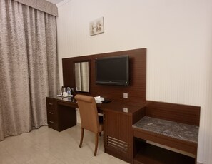 Deluxe Double or Twin Room | Premium bedding, minibar, desk, laptop workspace