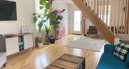 Toronto Beaches Home