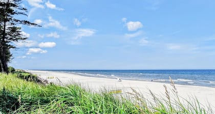 Nice apartment in Kopalino with WiFi