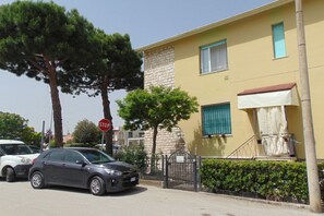 Exterior - S241 - Sirolo, two-room apartment completely renovated (Coppo)