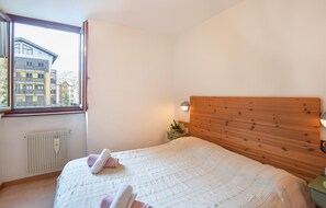 2 bedrooms, free WiFi, bed sheets