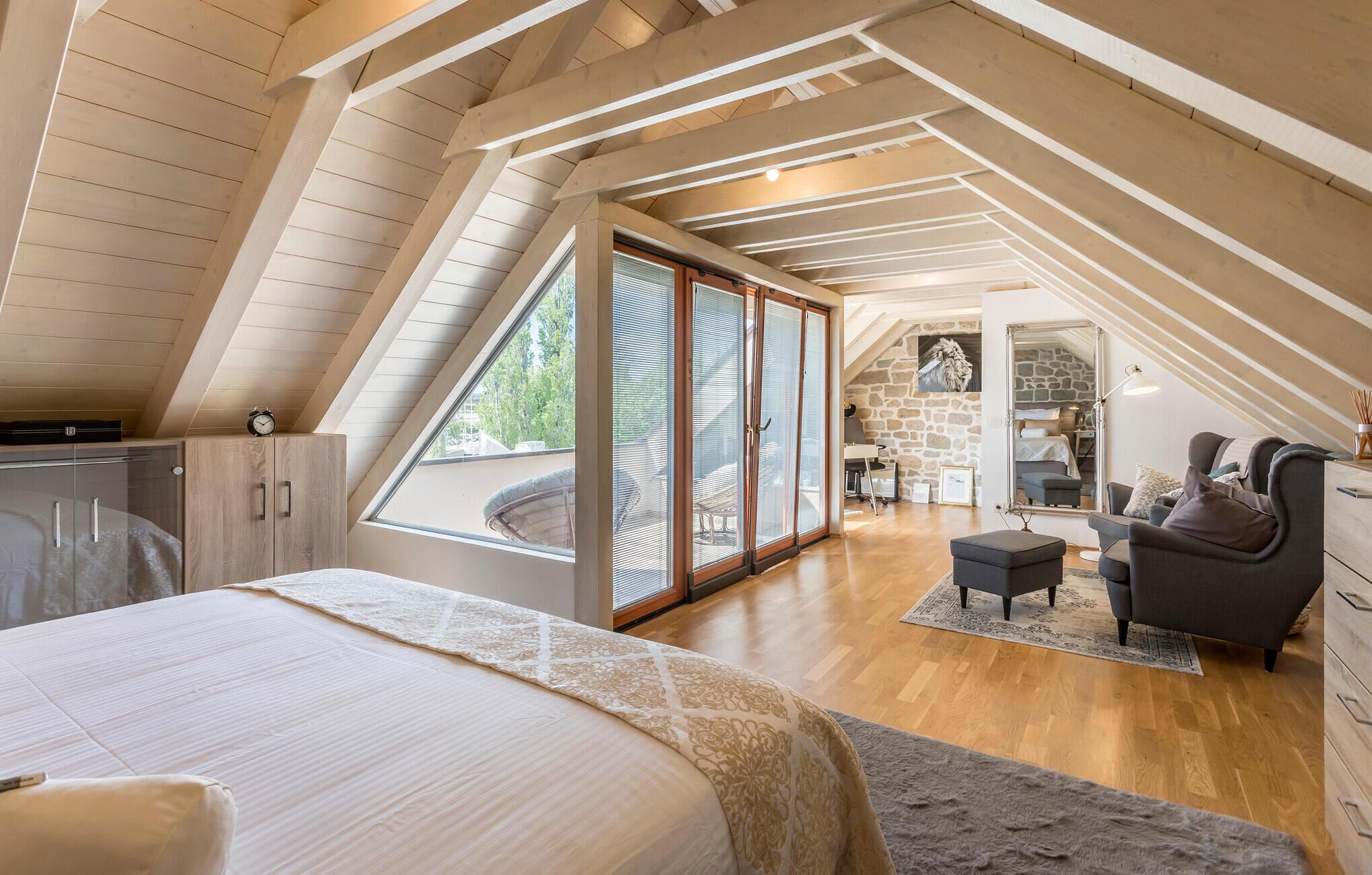 3 bedrooms, free WiFi, bed sheets