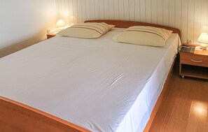 1 bedroom, free WiFi, bed sheets - Beautiful apartment in Podgora (Podgora)