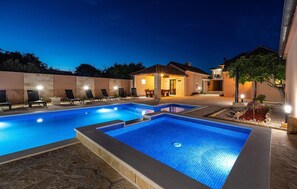 Beheizter Pool