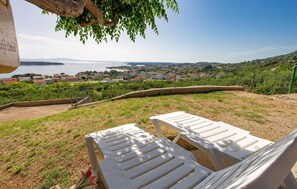Terrace/patio - Lovely home in Banjol (Banjol)