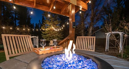 Near Lake & Village - Gorgeous! Fenced • Spa• EV • Fire pit • Ping Pong