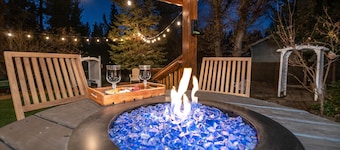 Near Lake & Village - Gorgeous! Fenced • Spa• EV • Fire pit • Ping Pong
