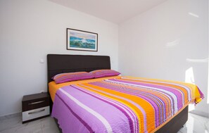 1 bedroom, free WiFi, bed sheets - Nice apartment in Rogoznica (Rogoznica)