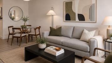 Deluxe Apartment, 1 King Bed with Sofa bed, Kitchen | Living area | Smart TV, Netflix, Hulu, streaming services