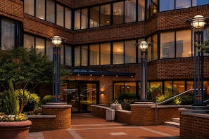 Front of property - Global Luxury Suites at Georgetown (Washington)