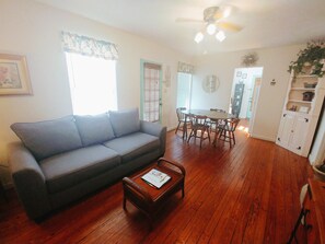 코티지 | 거실 공간