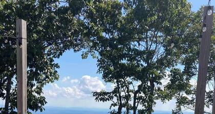 Cherry Blossom Yurt on Lookout Mountain