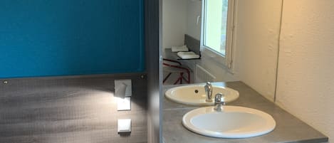 Economy-Doppelzimmer