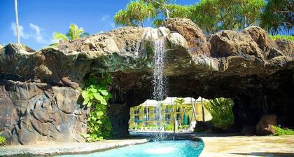 Beautiful Beachfront Resort, Resort and Oceanview Unit, 4 pools, 2 Jacuzzis,