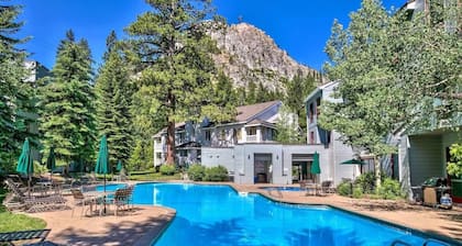 Palisades Ski Condo: Ski-in/ski-out Studio w/ Hot Tubs and Pool
