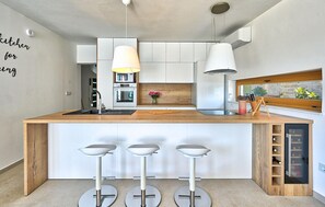 Kühlschrank, Ofen, Herdplatte, Geschirrspüler