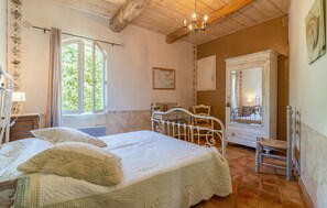 4 soveværelser, strygejern/strygebræt, weekendseng, gratis Wi-Fi