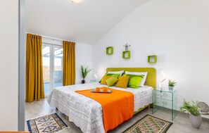 3 dormitorios, wifi gratis, ropa de cama