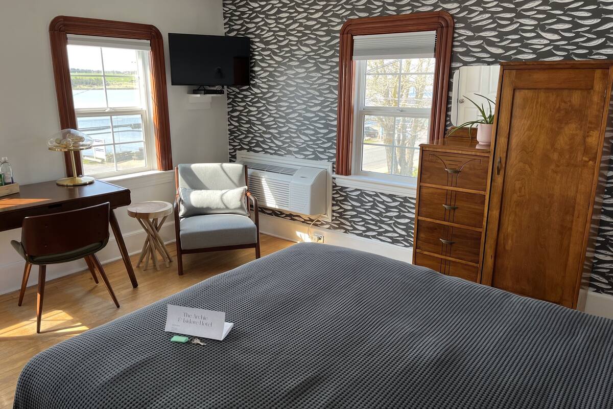 exclusive room | premium bedding, minibar, individually decorated, individually furnished