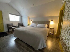 أغطية فراش متميزة وميني بار وبديكورات فريدة لكل غرفة وطراز فريد لكل وحدة