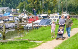 Marina - Cozy home in Kropswolde with WiFi (Kropswolde)