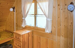 2 Schlafzimmer, Reisekinderbett, kostenloses WLAN, Bettwäsche