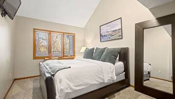 3 bedrooms, iron/ironing board, travel crib, free WiFi