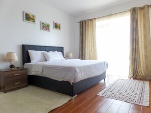 2 Schlafzimmer, Bügeleisen/Bügelbrett, kostenloses WLAN, Bettwäsche