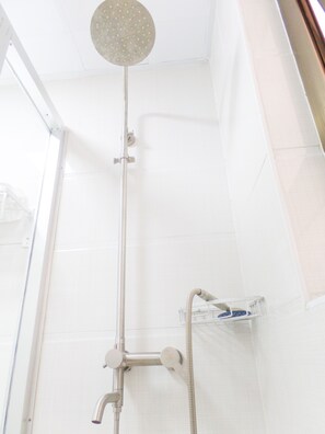 Shower, towels, soap, toilet paper - Homely and luxurious furnished 2 bedroom Apt (Nairobi)