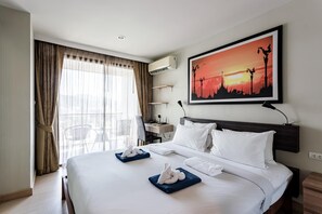 1 Schlafzimmer, laptopgeeigneter Arbeitsplatz, WLAN, Bettwäsche