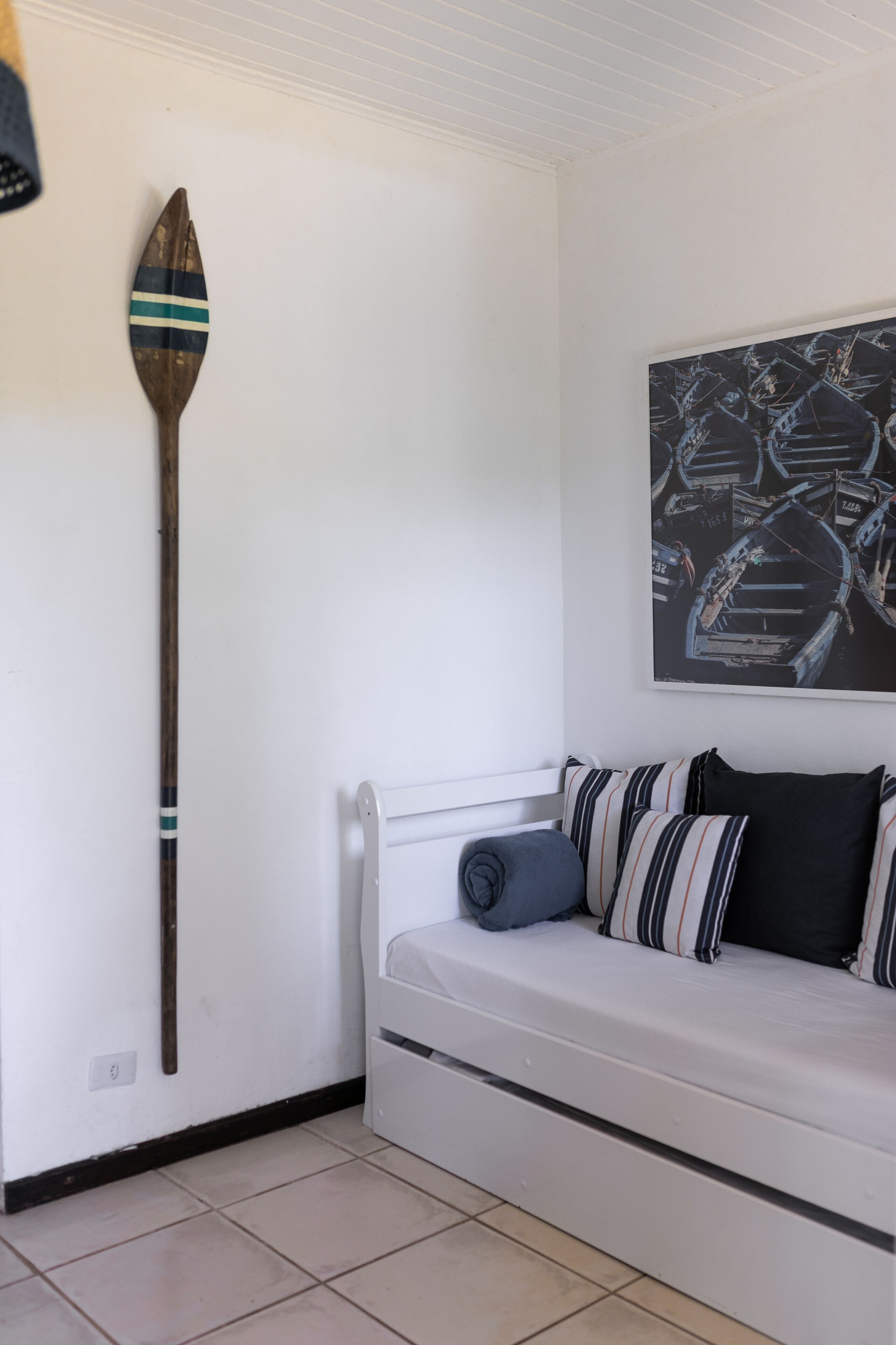 Casa do Rio | Living area | 43-inch Smart TV with cable channels, TV