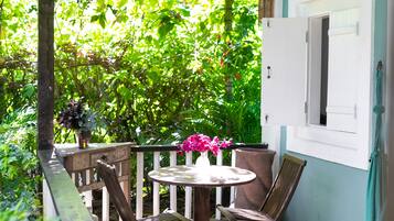 Casa da Ponte | Vista do quarto