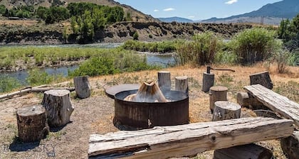 Park's Edge Retreat on the Yellowstone River