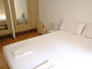 2 Schlafzimmer, Internetzugang, Bettwäsche