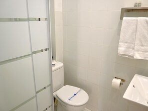 Hair dryer, towels - Homenfun Barcelona Gracia IV (Barcelona)