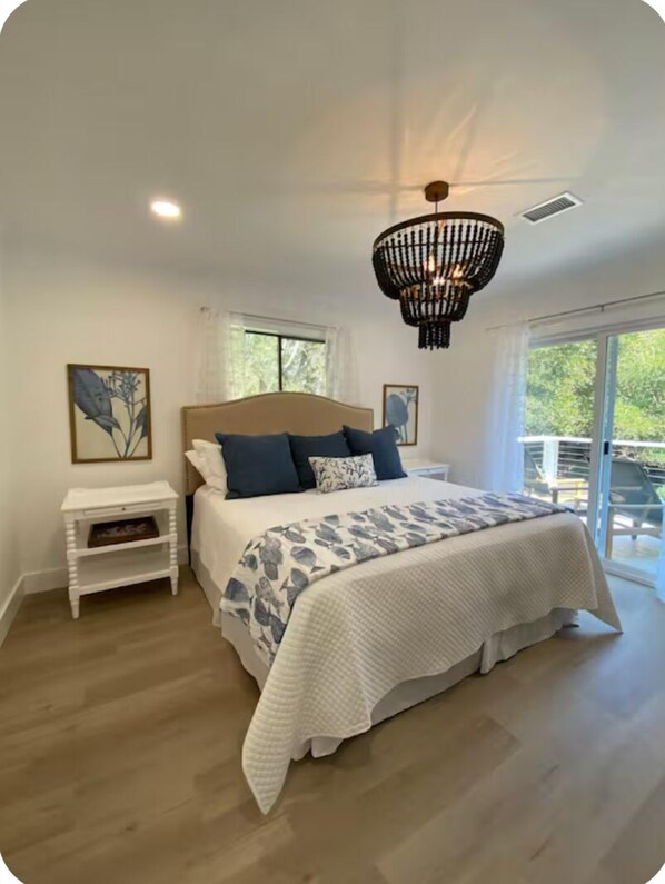 4 chambres, fer et planche à repasser, lit parapluie, Wi-Fi gratuit