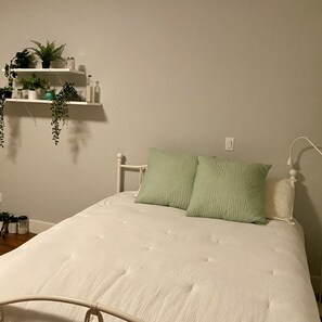 3 slaapkamers, een bureau, gratis wifi, beddengoed