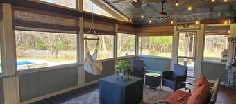 Quiet Southern Retreat | Porch Swings & Sunset Views