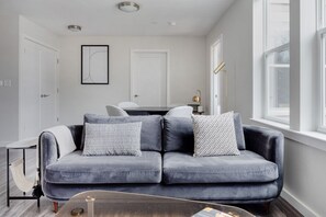 テレビ、ステレオ