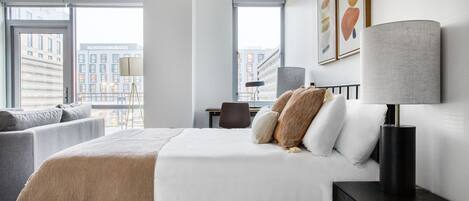 Iron/ironing board, WiFi, bed sheets