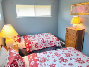 3 soverom, skrivebord, strykejern/-brett og wi-fi (inkludert)