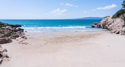 Apartment with sea views only 9km Port Aventura