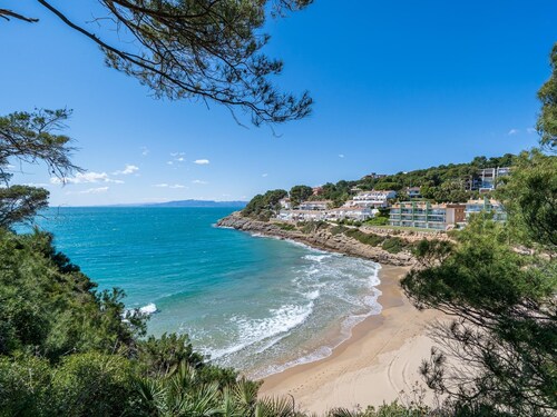 Apartment with sea views only 9km Port Aventura