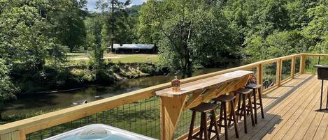 Bain à remous extérieur