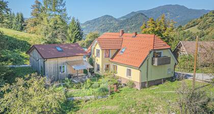 Farmhouse Raspberry Pool&Wellness, Vransko, Slovenia
