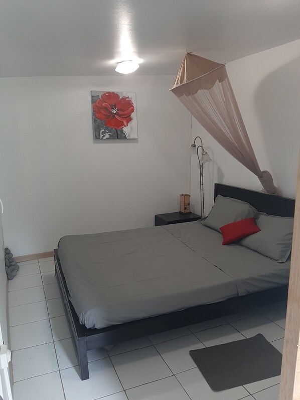 1 chambre, accès au Wi-Fi (inclus)