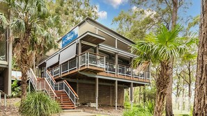 Exterior - Murrays Lakeshore Getaway (Murrays Beach)