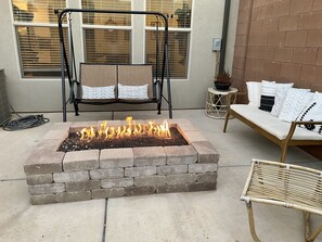 Property grounds - Townhome, Sleeps 11+ *Priv Patio|Priv Hot Tub|Fire Pit|Pool* (Washington)