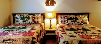 05: The Tahoe Tamarack Pet Friendly Studio