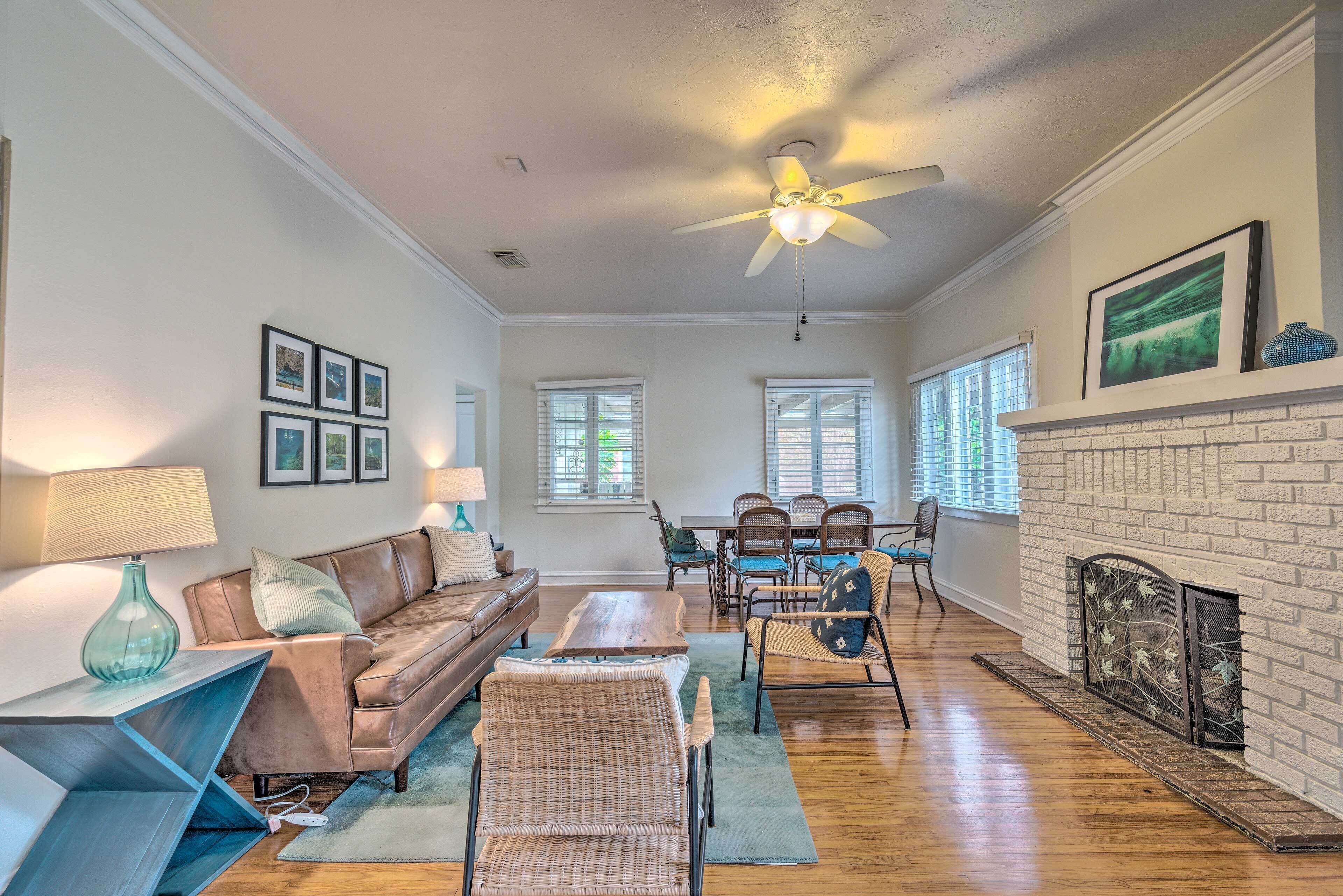 Chic Ocala Home w/ Yard ~ 1 Mi to Dtwn Square